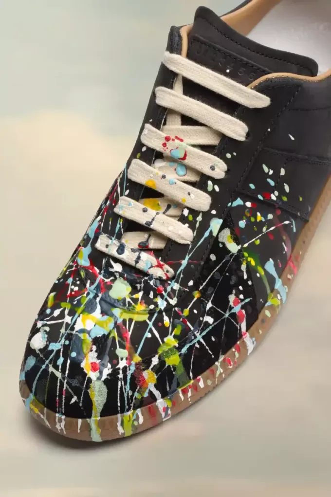 Adidași Paint Replica