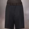 Anonimul pantalonilor scurti de căptușeală Anonimul pantalonilor scurti de căptușeală
