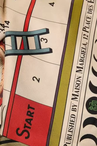 Anul șarpelui Foulard