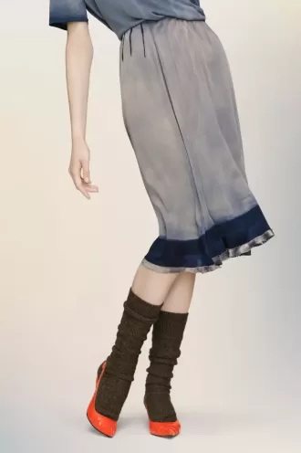 Fusta midi decolorată de soare