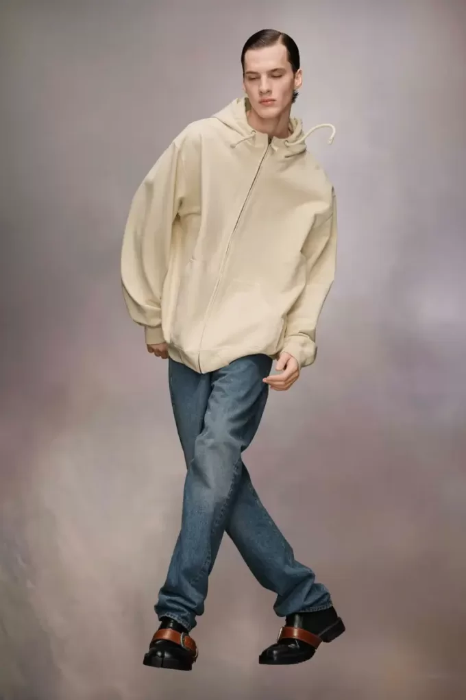 Hanorac cu logo brodat