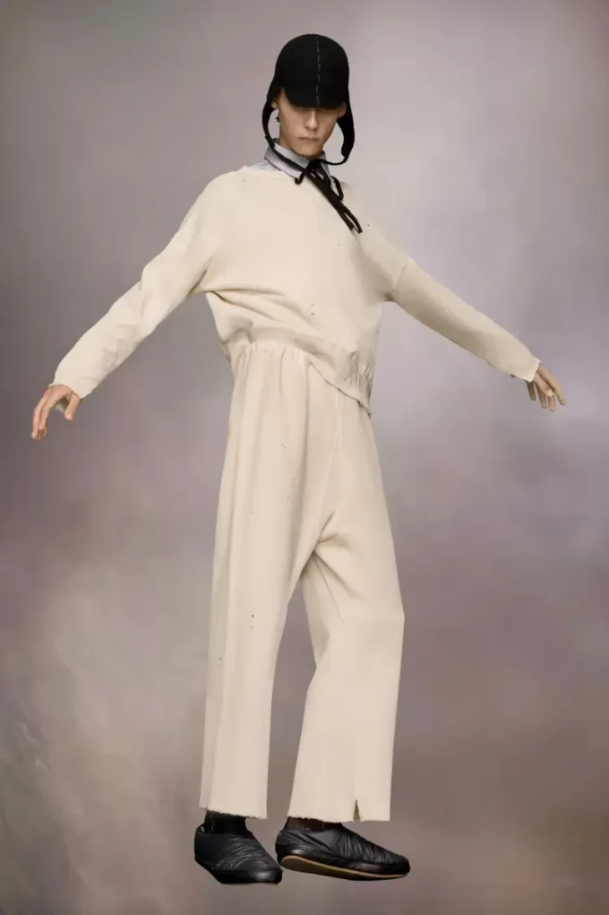 Hanorac cu logo scris de mână