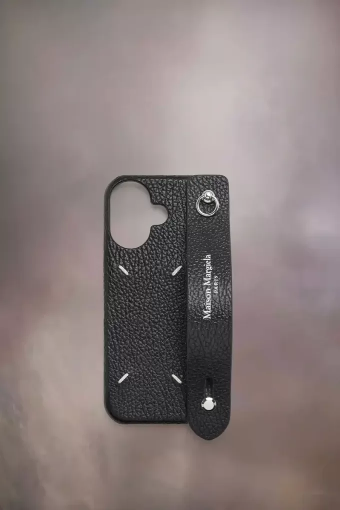 Husa telefonului cu patru ochiuri Husa telefonului cu patru ochiuri