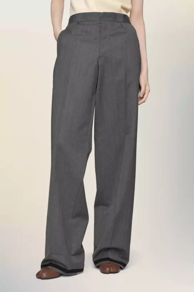 Pantaloni croiți din lână Pantaloni croiți din lână