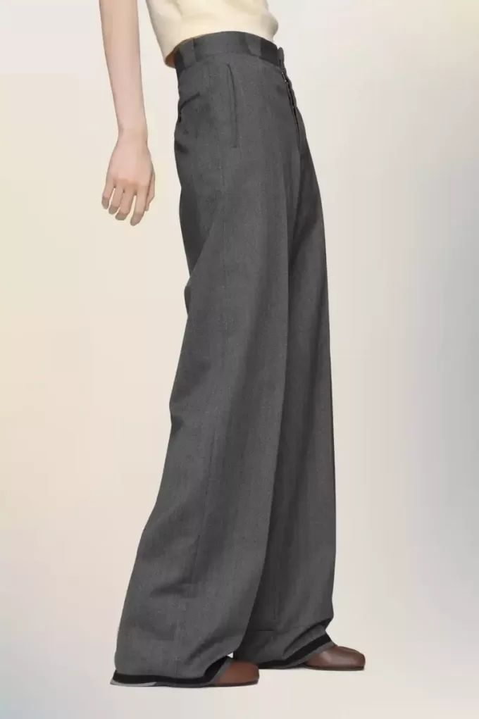 Pantaloni croiți din lână Pantaloni croiți din lână