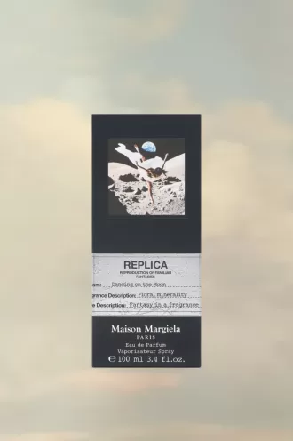 Replica apa de parfum Dancing on the Moon