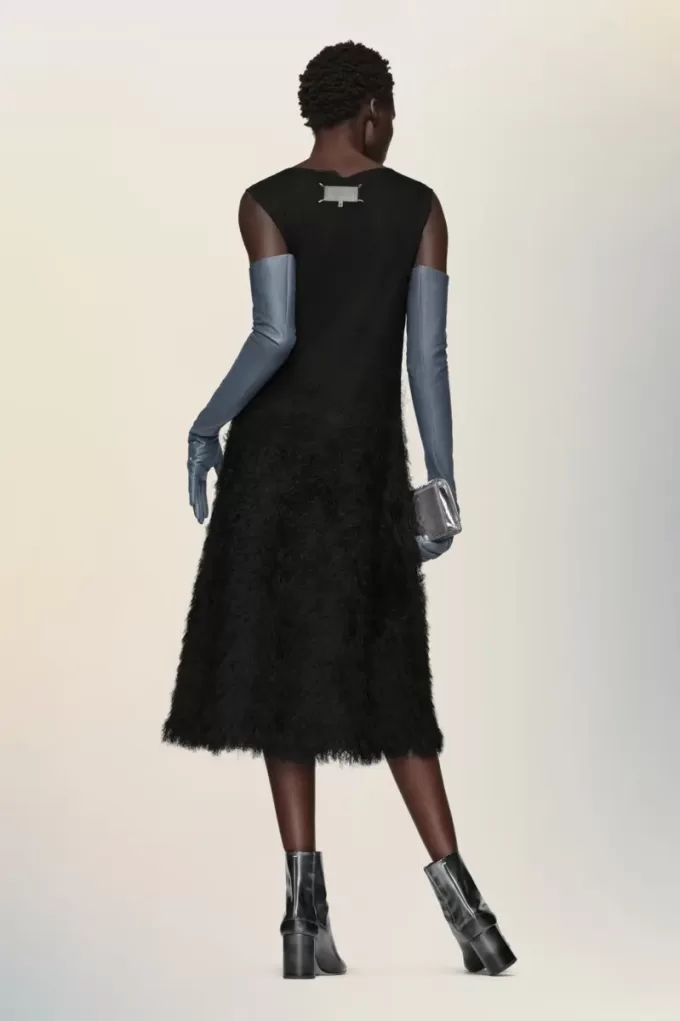 Rochie retrogradă din tricot de mătase Rochie retrogradă din tricot de mătase