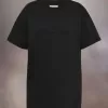 Tricou cu logo brodat Tricou cu logo brodat