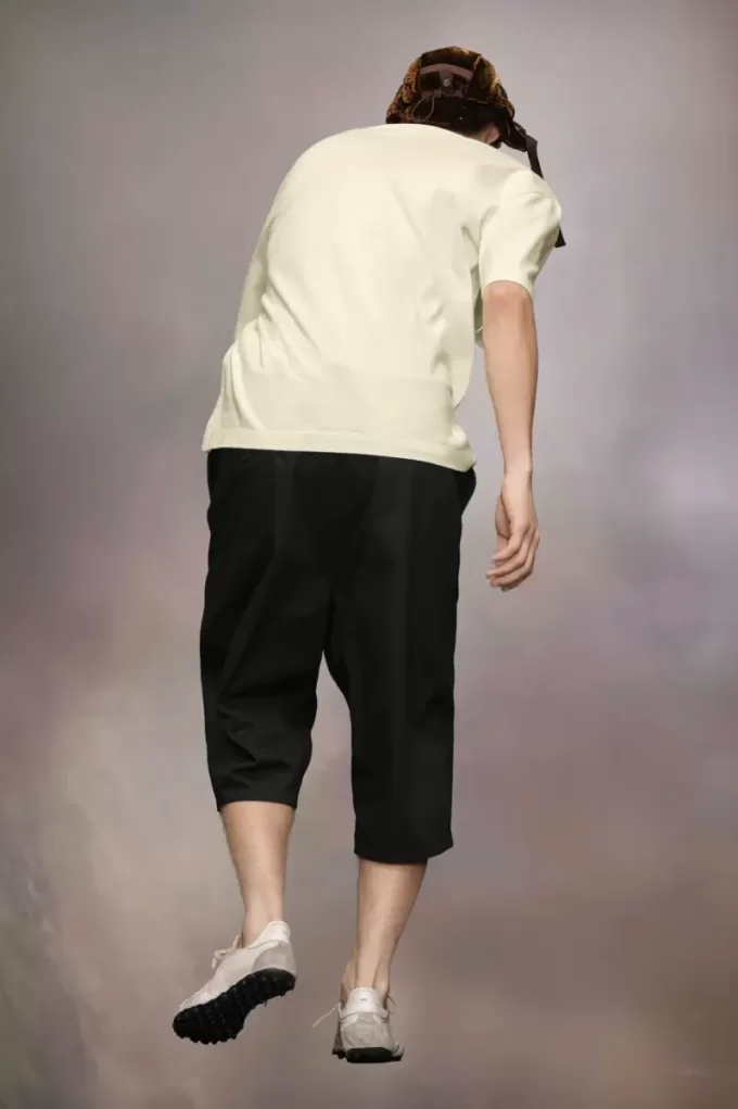 Tricou cu logo brodat Tricou cu logo brodat