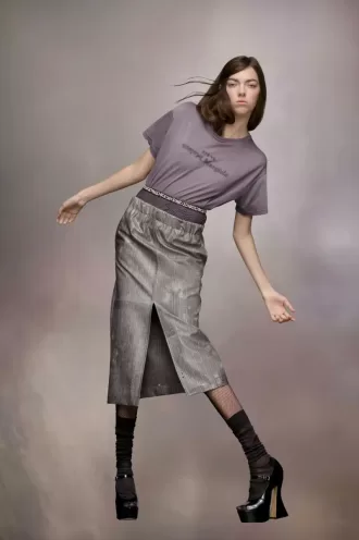 Tricou cu logo invers